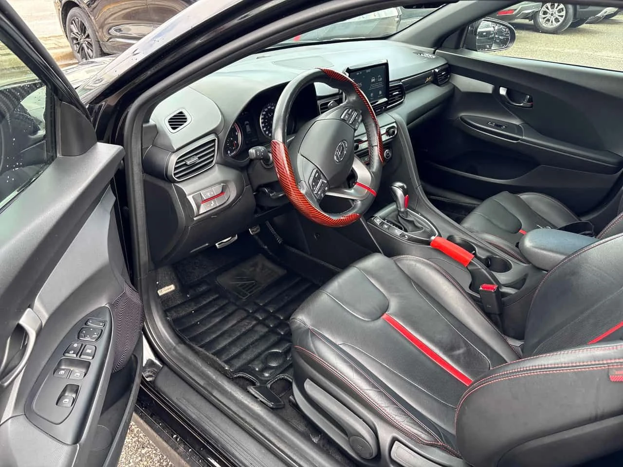 Hyundai Veloster  Turbo * АВТОКРЕДИТ* , снимка 5 - Автомобили и джипове - 54542847