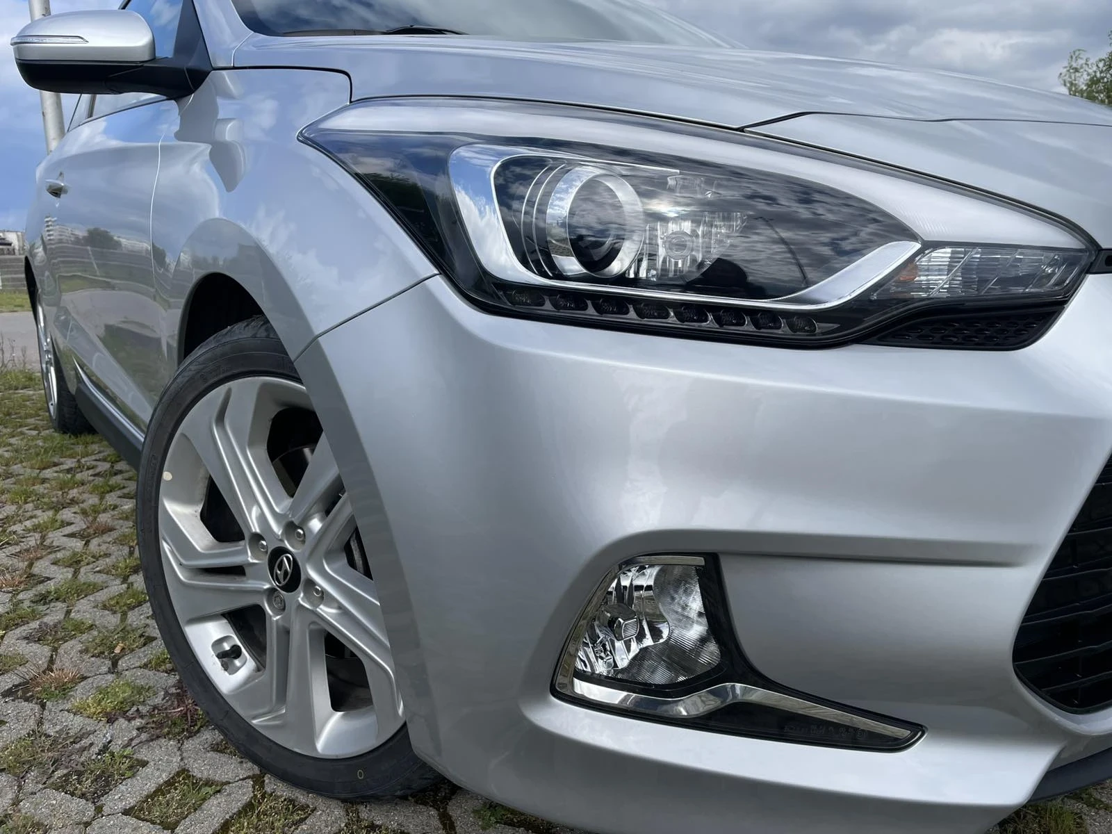 Hyundai I20 Coupe / от България/ гаражна / 1 собственик , снимка 6 - Автомобили и джипове - 54685760