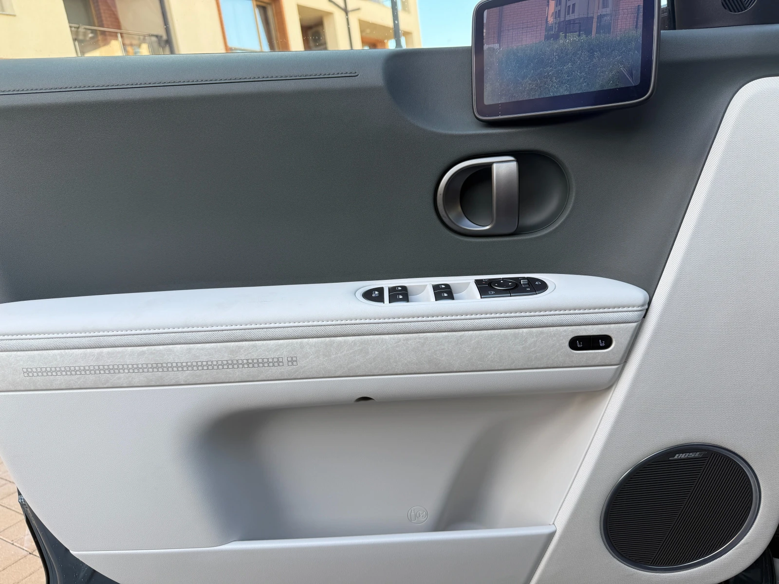 Hyundai Ioniq 5 AWD 84 kw UNIQ, снимка 11 - Автомобили и джипове - 54739353
