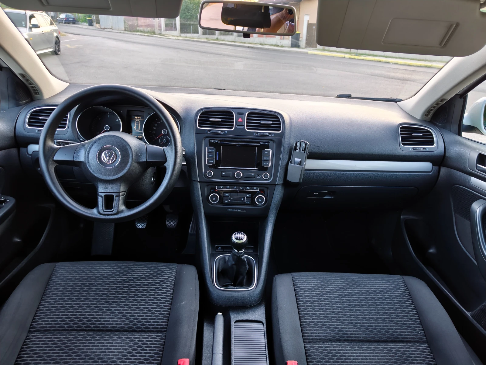 VW Golf Variant 1.6TDI 4motion 4X4, снимка 10 - Автомобили и джипове - 55648914