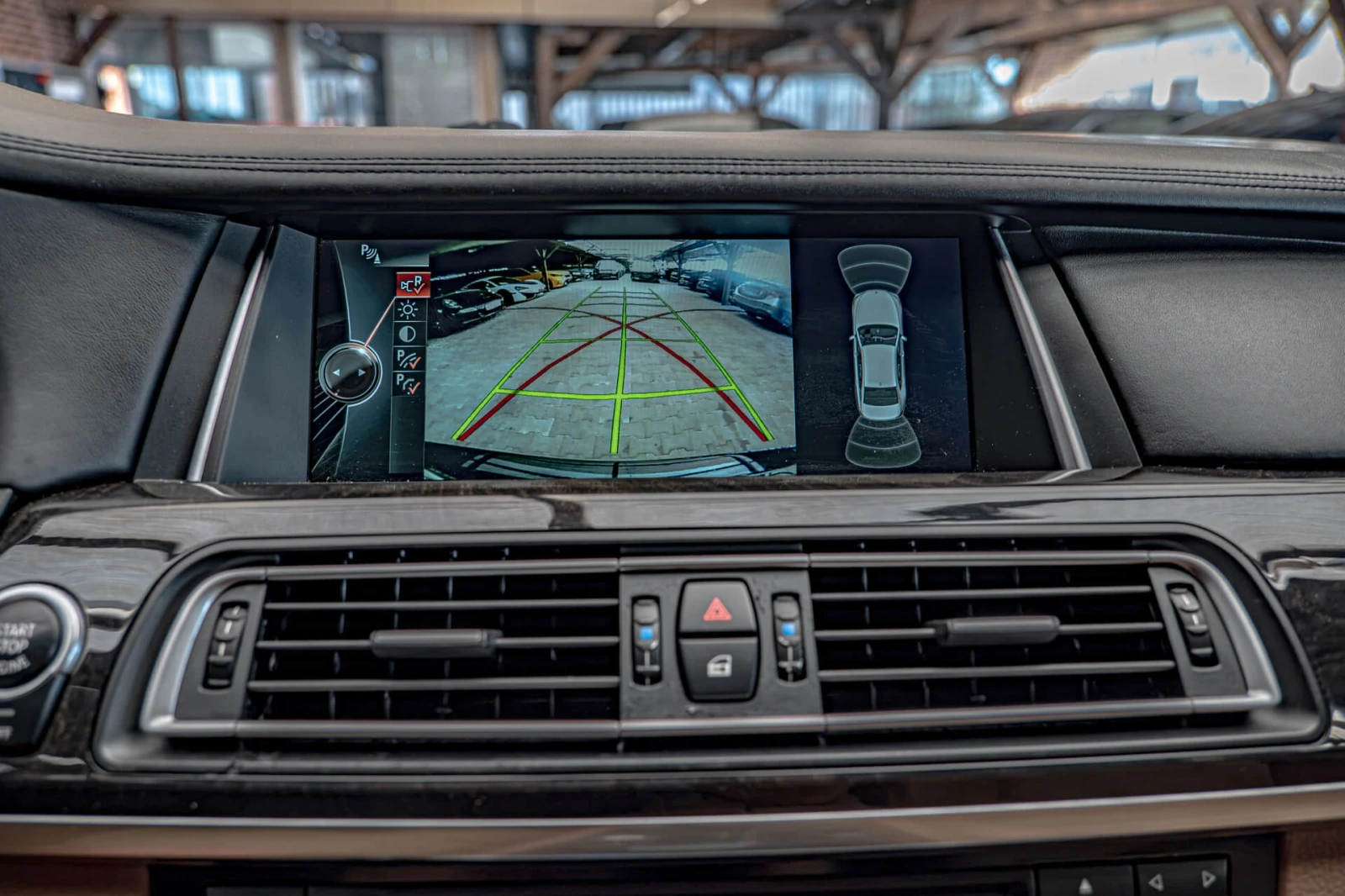 BMW 750 d/xDrive/Virtual/M-Packet/Подгрев/Камера/Dynamic, снимка 13 - Автомобили и джипове - 56134188