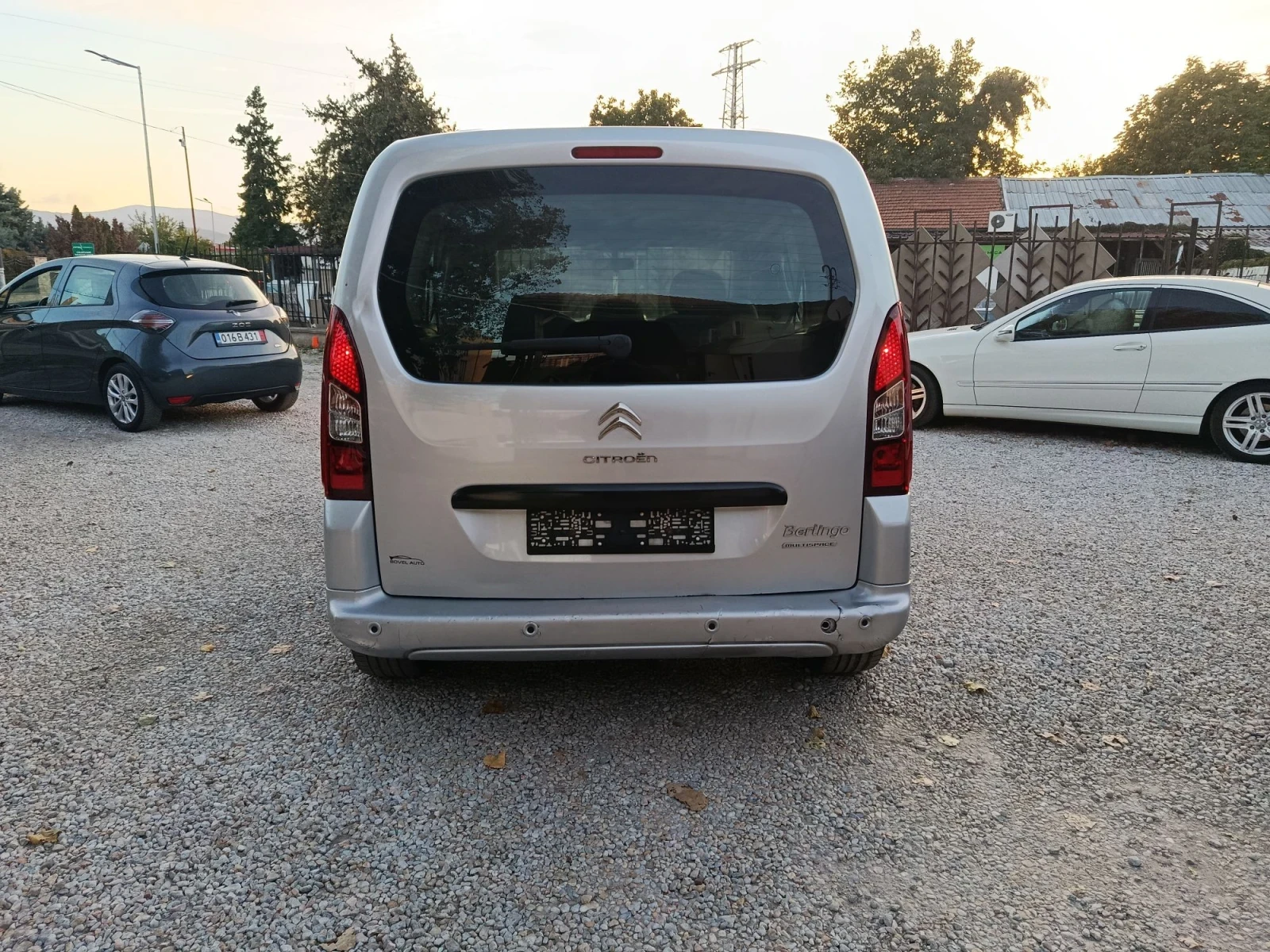 Citroen Berlingo MULTI SPACE 1.6e-HDI 92k, снимка 4 - Автомобили и джипове - 56331804