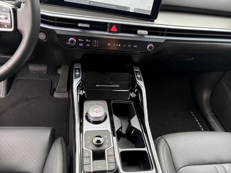 Kia Sorento НОВ!/PE/1.6PHEV/252HP/AWD/360/AMBI/KLESS/595f, снимка 12 - Автомобили и джипове - 51374175