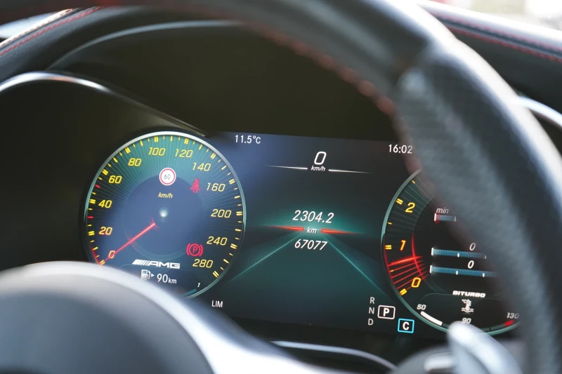 Mercedes-Benz GLC 43 AMG Coupe* Burmester* Carbon* Distr* Magno Matt, снимка 13 - Автомобили и джипове - 52999721