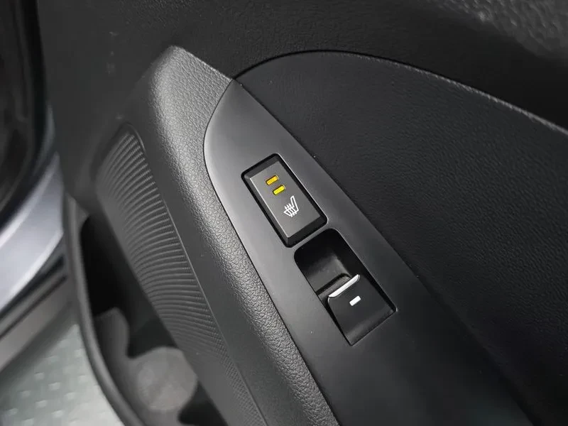 Hyundai Tucson 2.0 CRDi, снимка 17 - Автомобили и джипове - 54258417