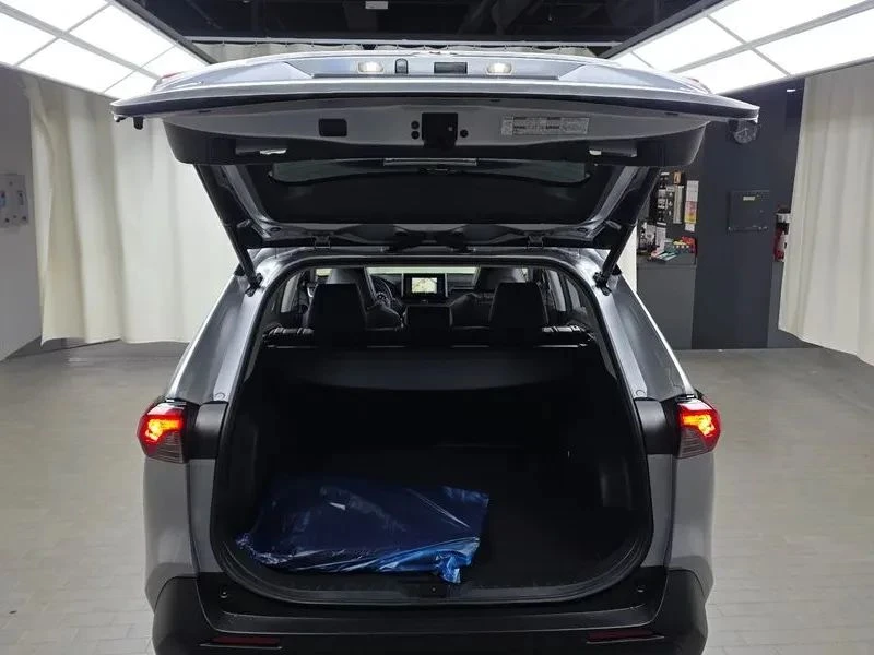 Toyota Rav4, снимка 17 - Автомобили и джипове - 56685205