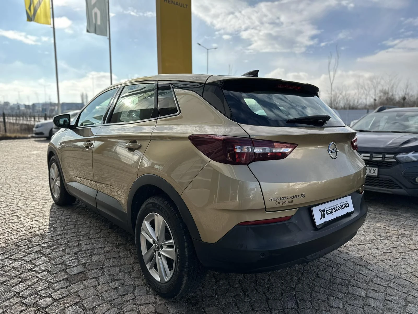 Opel Grandland X 1.2 130к.с - изображение 6