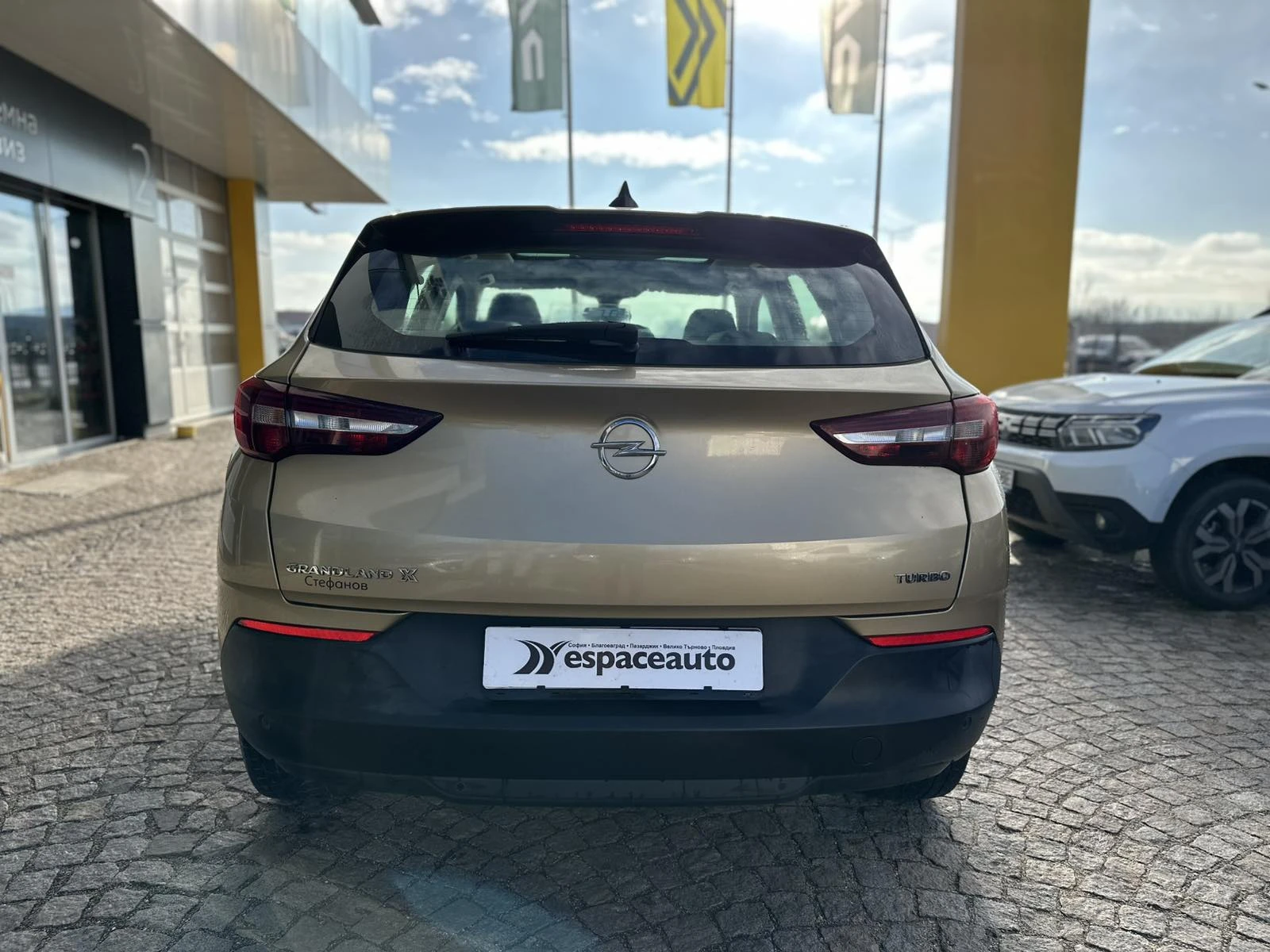 Opel Grandland X 1.2 130к.с - изображение 5