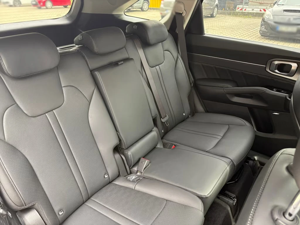 Kia Sorento !/PE/1.6PHEV/252HP/AWD/360/AMBI/KLESS/595f | Mobile.bg   14