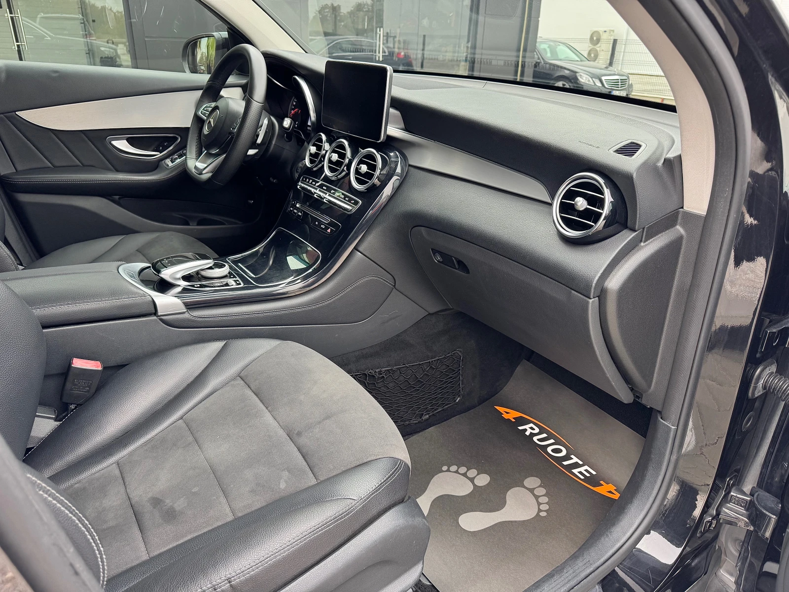 Mercedes-Benz GLC 250 d 4Matic AMG Pack  - изображение 10