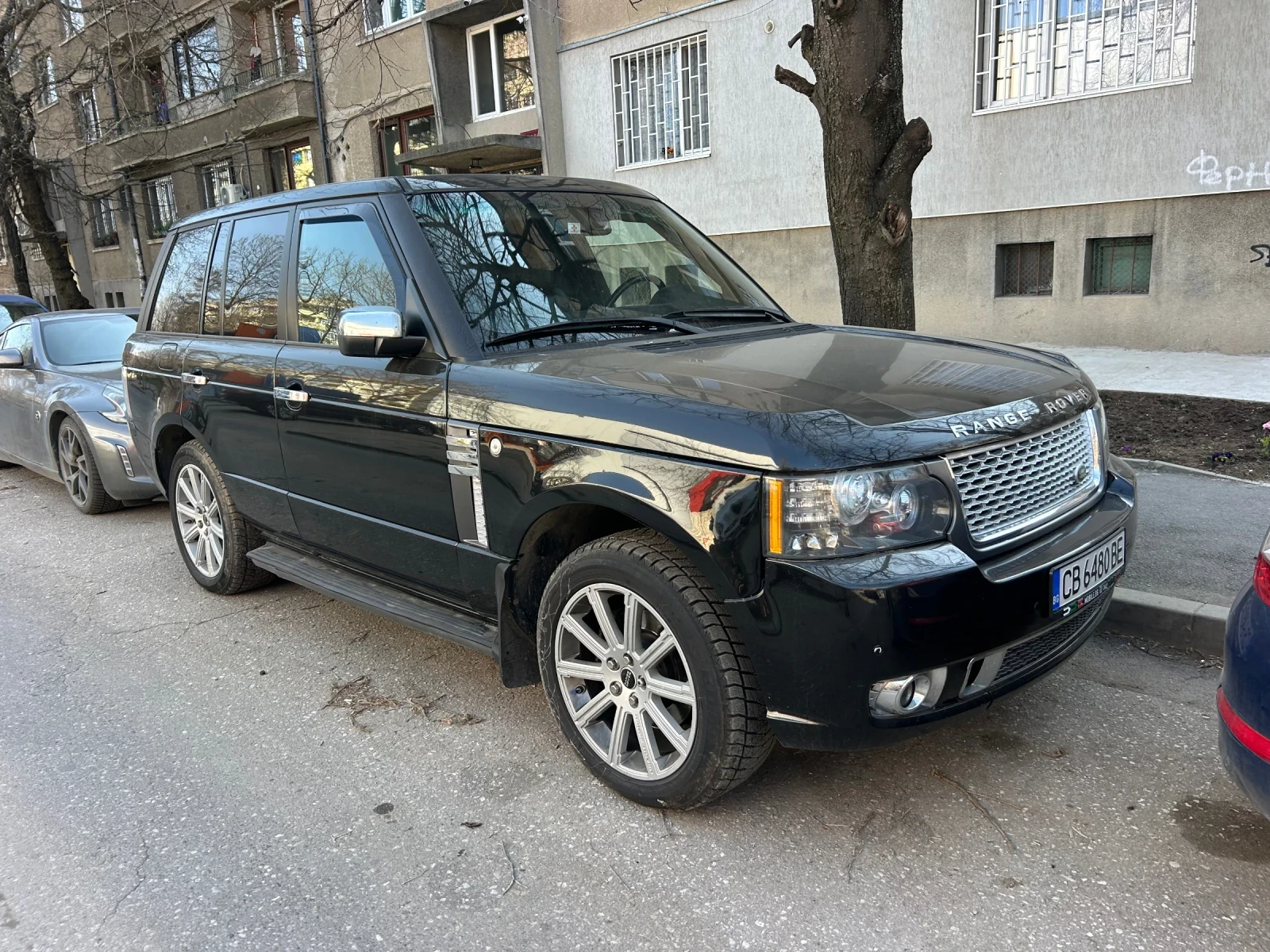 Land Rover Range rover 4.4* LPG* СЕРВИЗ* КАМЕРА* , снимка 16 - Автомобили и джипове - 53879739