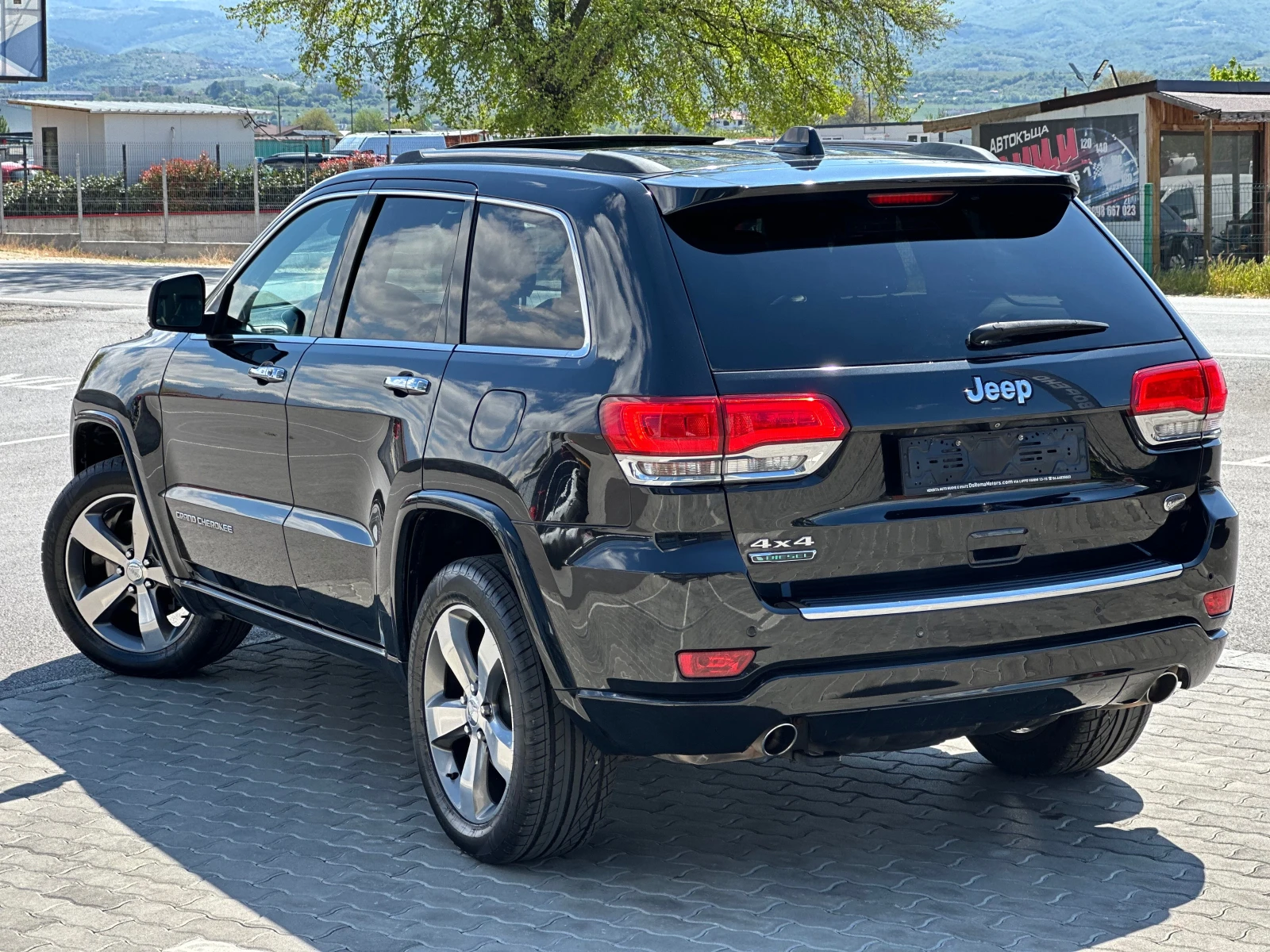 Jeep Grand cherokee 3.0CRD-OVERLAND-4X4-FULL, снимка 5 - Автомобили и джипове - 54392875