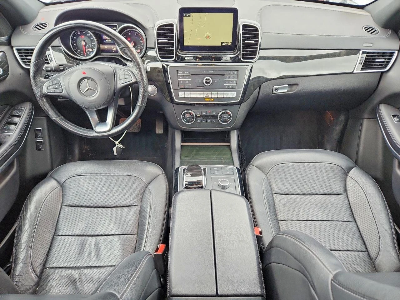 Mercedes-Benz GLS 500 4MATIC* harman/kardon* подгрев* обдухване* панорам, снимка 9 - Автомобили и джипове - 54744187