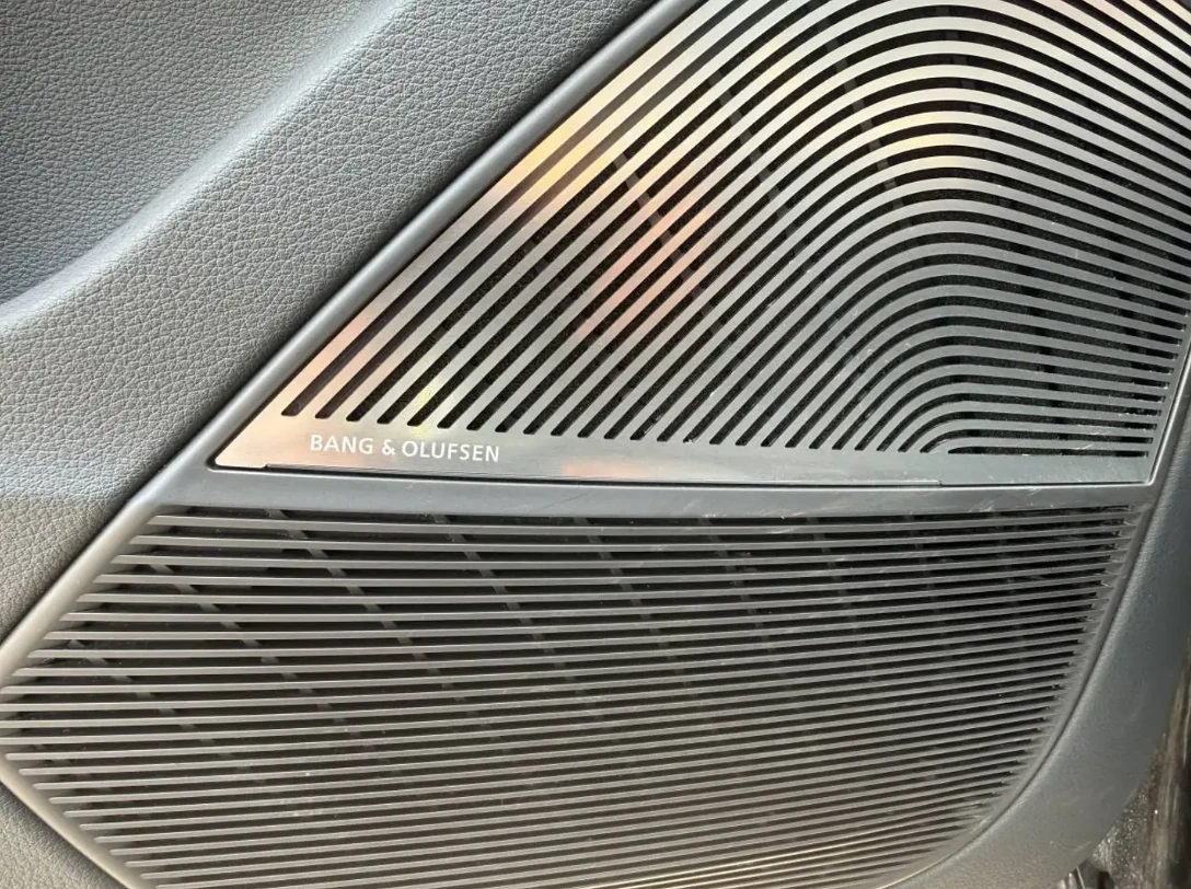 Audi Q7 Air/B&O/HUD/Matrix, снимка 6 - Автомобили и джипове - 55296993