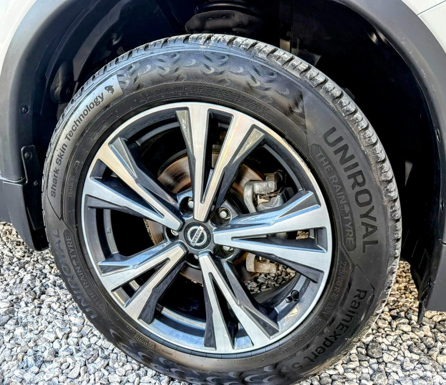 Nissan Rogue 2.5 AWD Special Edition, снимка 14 - Автомобили и джипове - 55533512