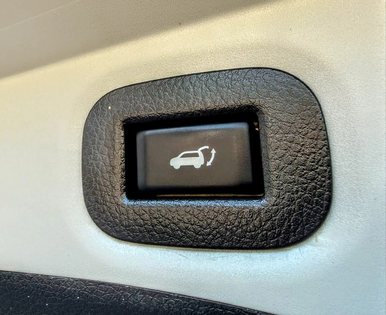 Nissan Rogue 2.5 AWD Special Edition, снимка 11 - Автомобили и джипове - 55533512