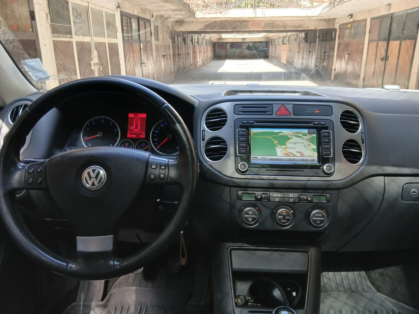 VW Tiguan 2.0 Tsi | Mobile.bg � ����������� 8