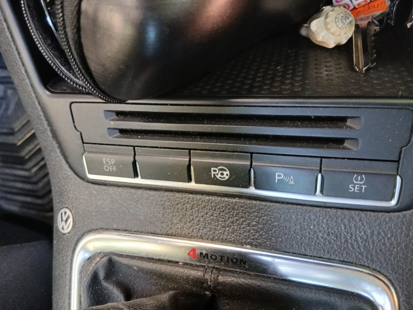 VW Tiguan 2.0 Tsi, снимка 10 - Автомобили и джипове - 55980449