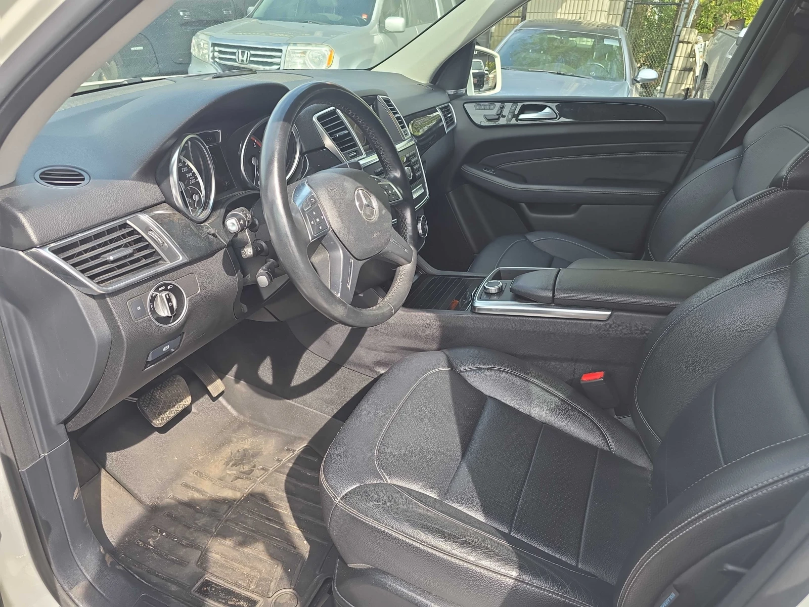 Mercedes-Benz ML 350 * BlueTEC * CARFAX * , снимка 6 - Автомобили и джипове - 56056487