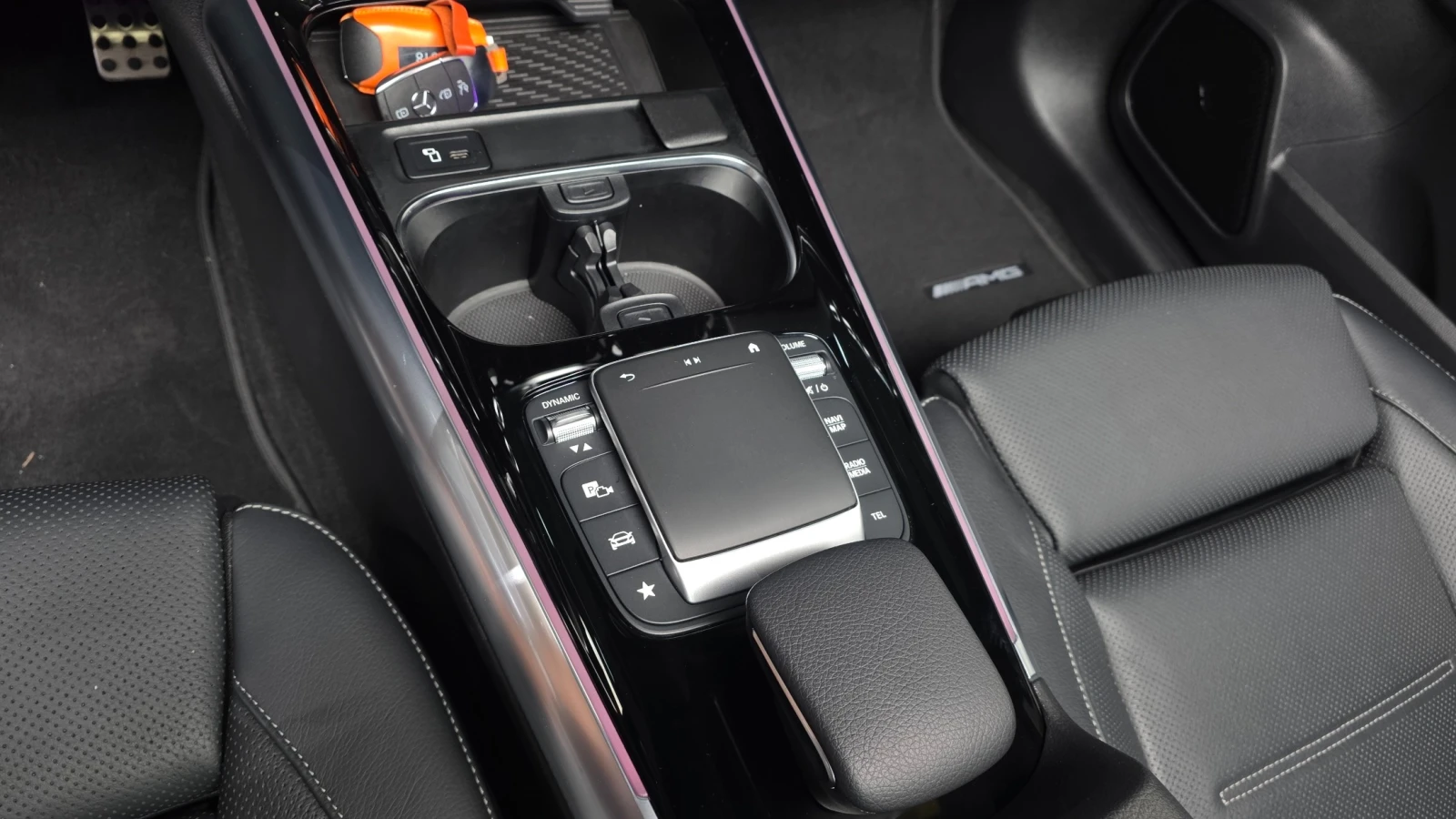 Mercedes-Benz EQA * 250 AMG PACKAGE PLUSE* Цена до София* , снимка 14 - Автомобили и джипове - 56081455