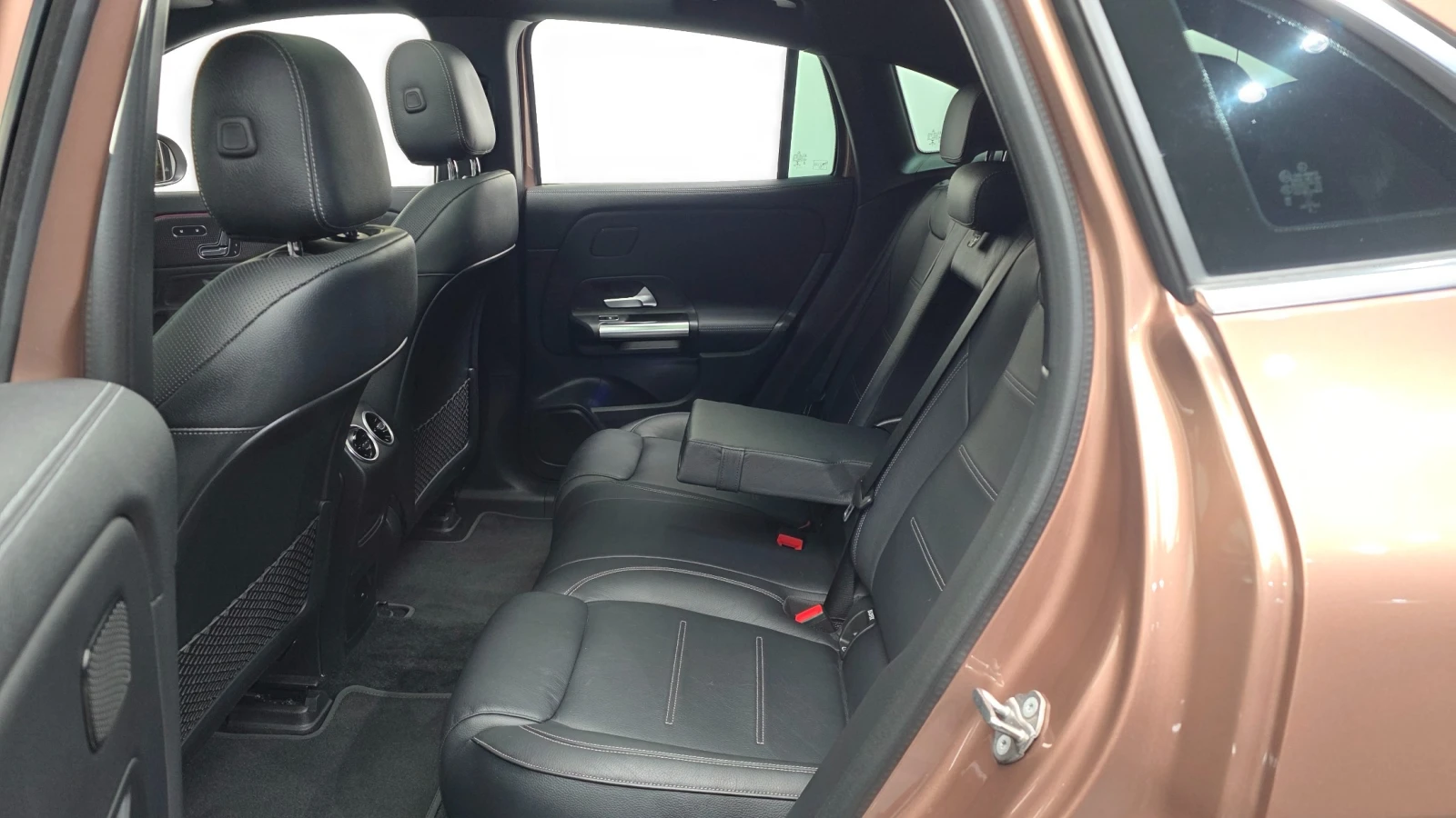 Mercedes-Benz EQA * 250 AMG PACKAGE PLUSE* Цена до София* , снимка 15 - Автомобили и джипове - 56081455