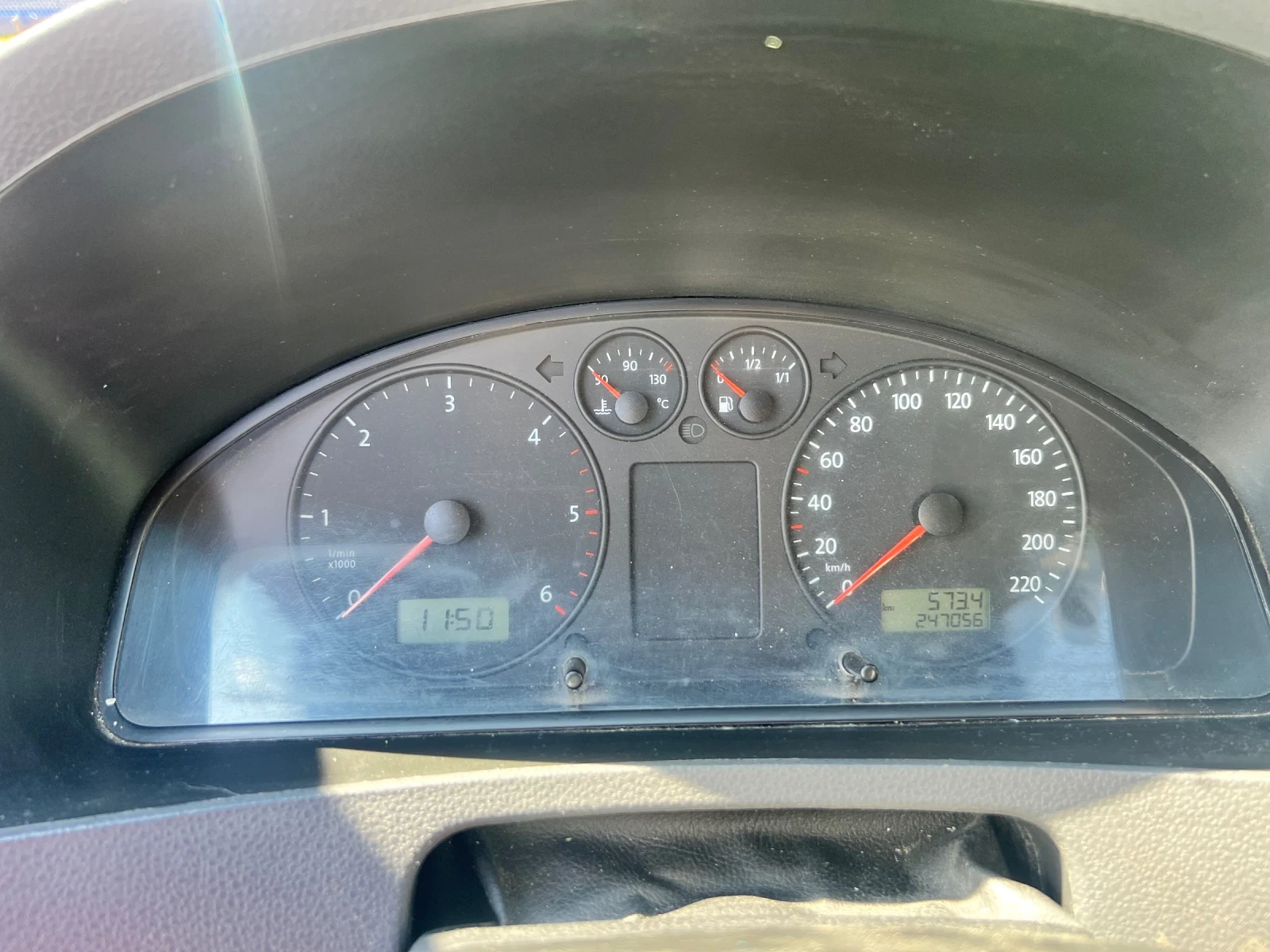 VW T5 1.9TDI/ KLIMA - изображение 8