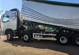 Volvo Fm 8x4  ЗЪРНОВОЗ , снимка 3