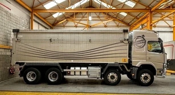 Volvo Fm 8x4  ЗЪРНОВОЗ , снимка 8 - Камиони - 55574723