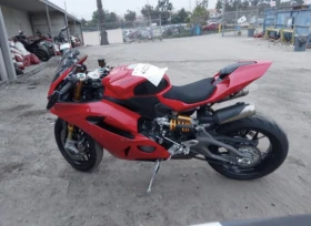 Ducati Panigale V2S, снимка 11