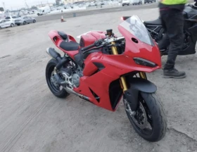Ducati Panigale V2S, снимка 1