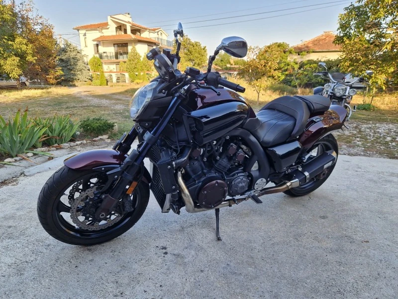 Yamaha V-Max 1700, снимка 2 - Мотоциклети и мототехника - 44324204