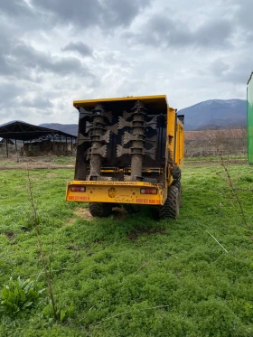 Специализирани машини Други Тороразхвърлящо ремарке Chelmak, снимка 4