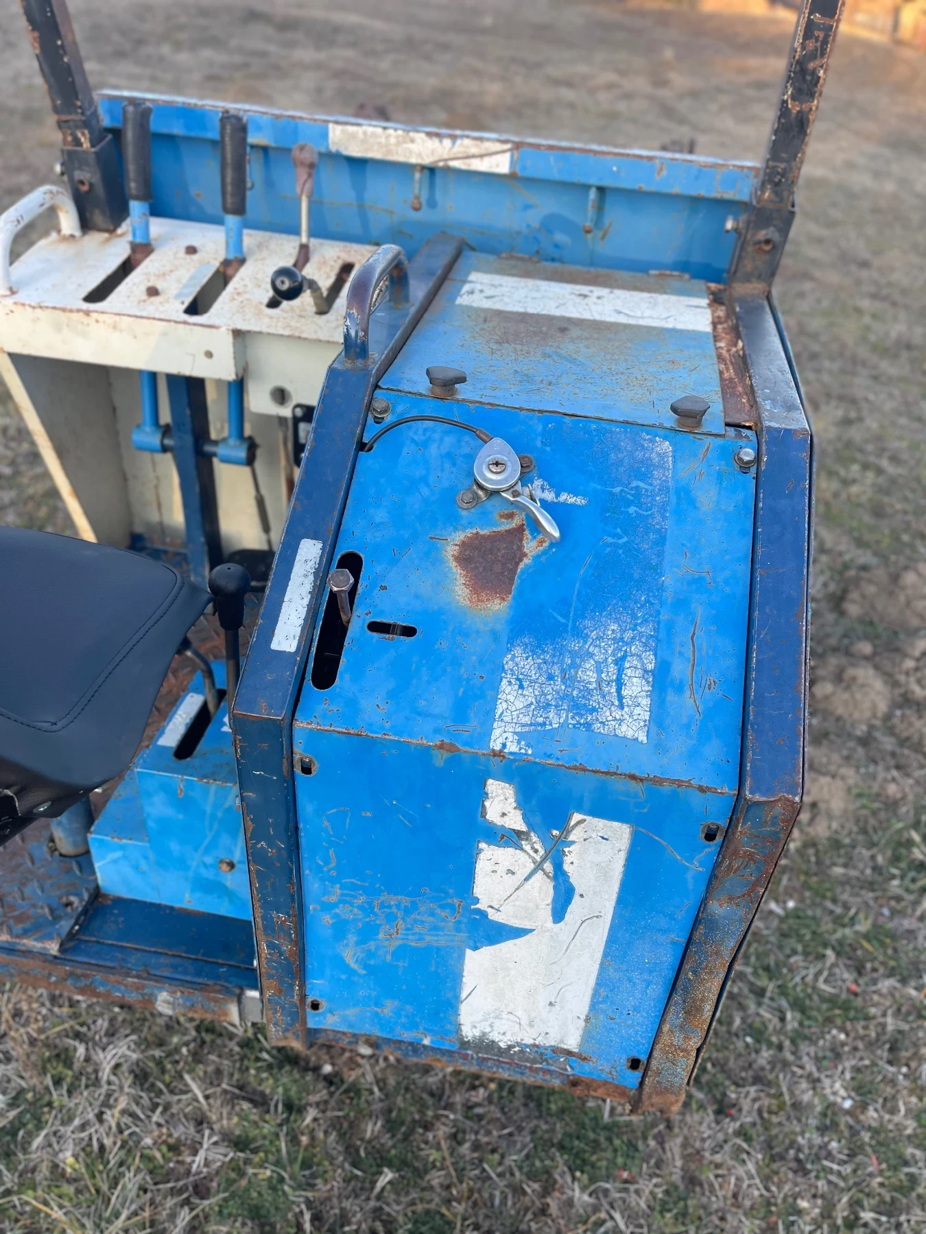 Други специализирани машини Друга Дъмпер TAKEUCHI TC 960 D3 - изображение 9