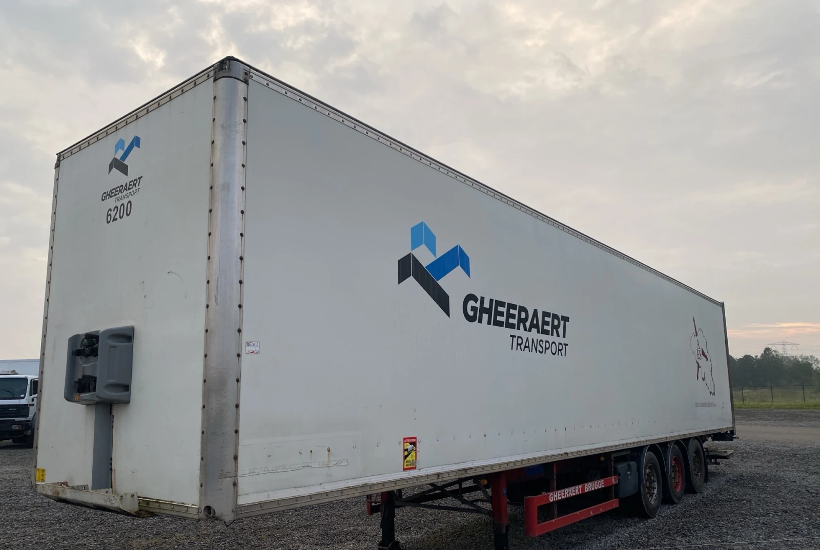 Полуремарке Fruehauf S / 00183, снимка 2 - Ремаркета - 55807569