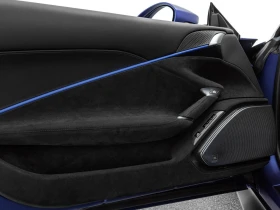 Ferrari Roma SPIDER/CARBON/CERAMIC/JBL/BLU ELETTRICO OPACO, снимка 9