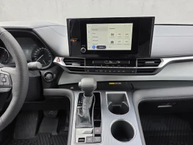 Toyota Sienna 2.5L LE HYBRID AWD, снимка 15
