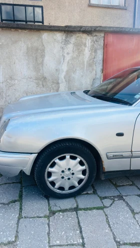 Mercedes-Benz E 200 W210, снимка 3