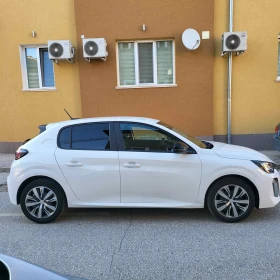 Peugeot 208 1.2 Бензин , снимка 9