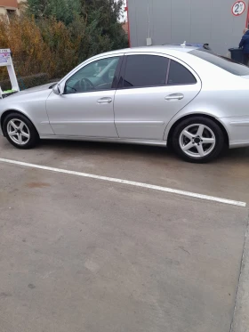 Mercedes-Benz E 220, снимка 7