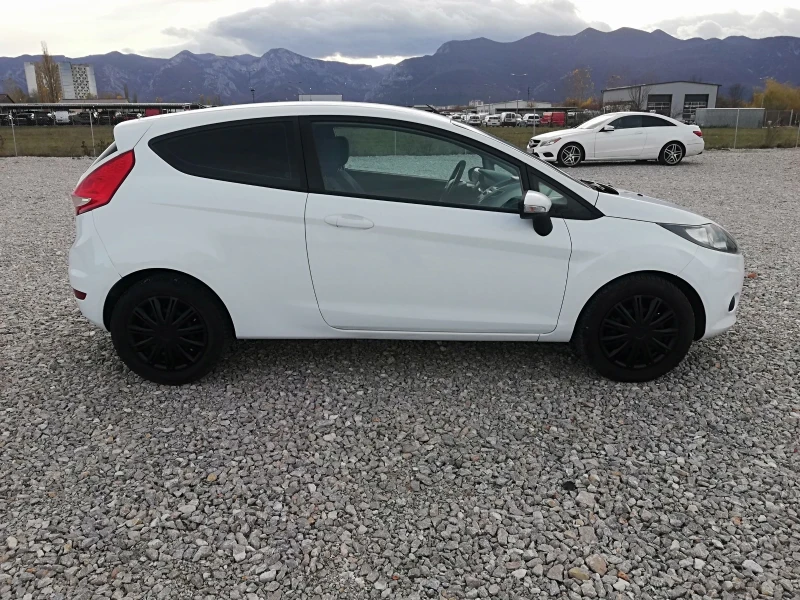 Ford Fiesta 1.4i klima gaz, снимка 7 - Автомобили и джипове - 48040700