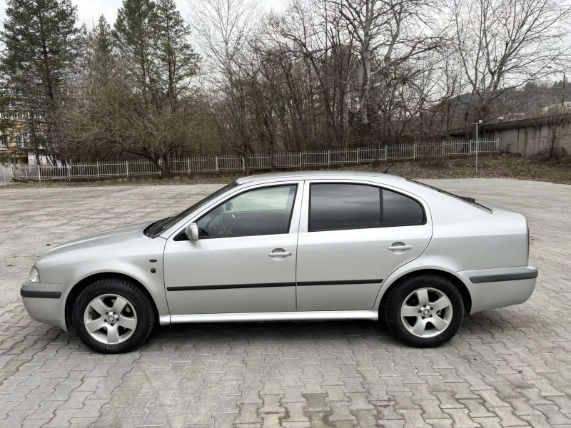 Skoda Octavia 1.9 TDI, снимка 5 - Автомобили и джипове - 49011438