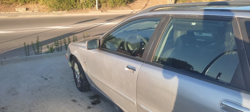 Volvo V40, снимка 5 - Автомобили и джипове - 52837156