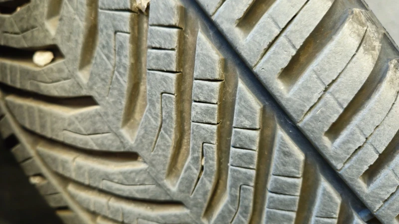 Mercedes-Benz C 220 C220cdi AMG63 optic, снимка 7 - Автомобили и джипове - 52383661