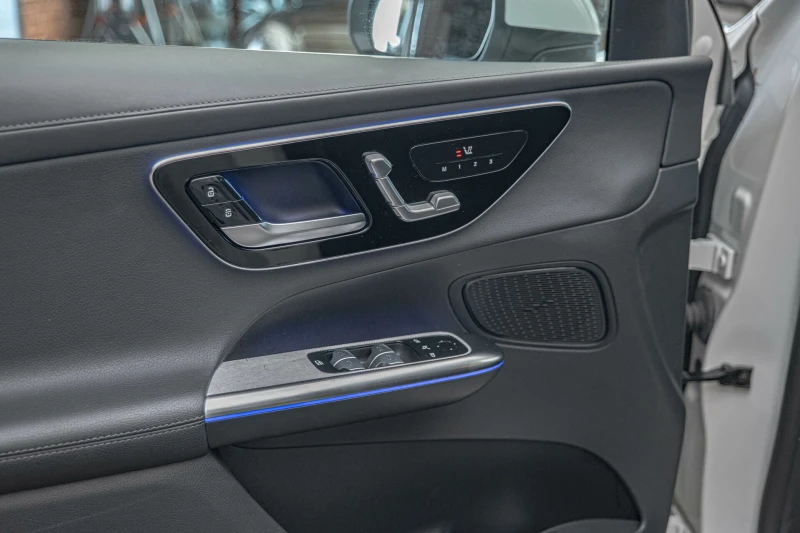 Mercedes-Benz GLC 200 AMG/4Matic/Advanced Plus/Ambient/Подгрев/Memory, снимка 8 - Автомобили и джипове - 51895301