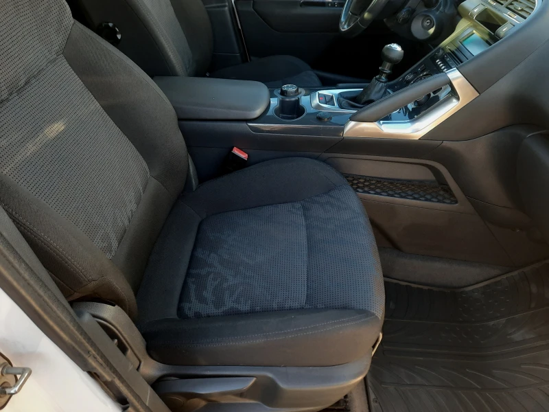 Peugeot 3008 1.6eHDI 115ps., снимка 9 - Автомобили и джипове - 52934332