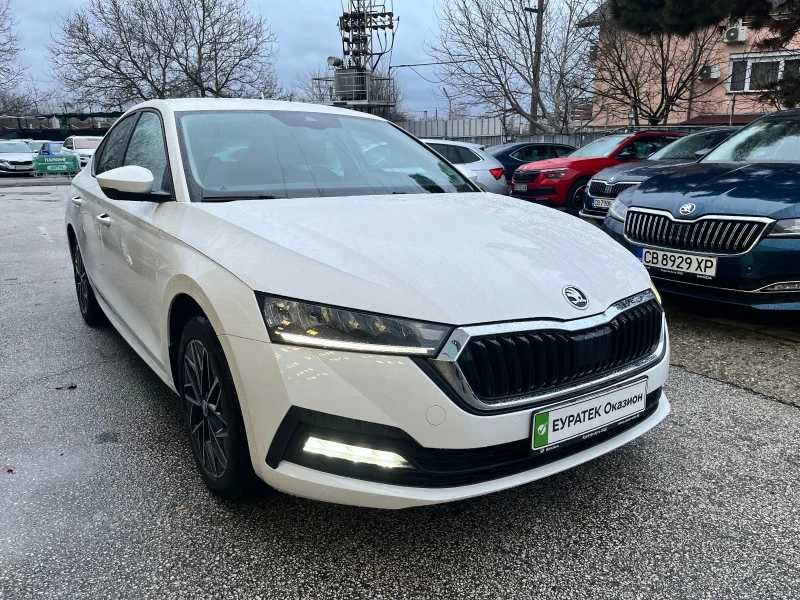 Skoda Octavia 1.5 TSI, снимка 2 - Автомобили и джипове - 53248100