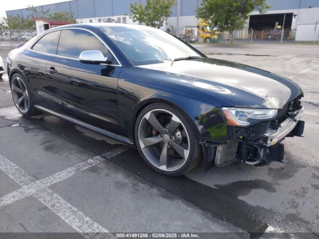 Audi Rs5 Щета отпред, нищо засегнато, снимка 1 - Автомобили и джипове - 49302179