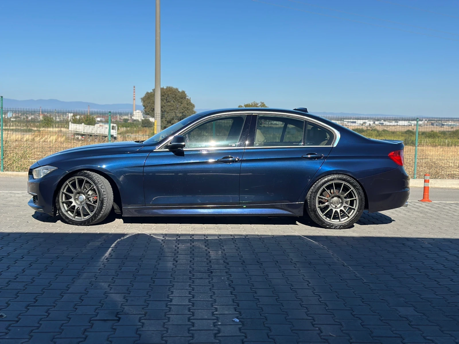 BMW 330 BMW F30 330D RWD - изображение 3