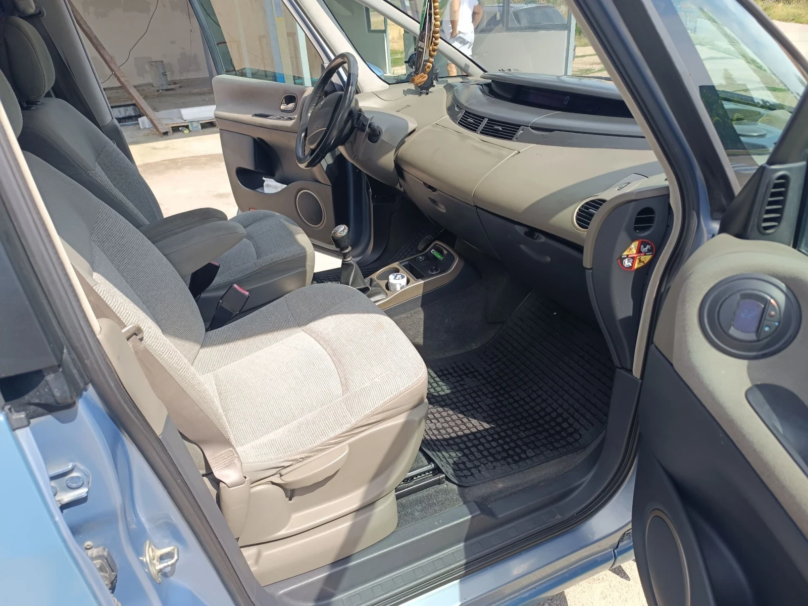 Renault Espace 2.2 - изображение 2