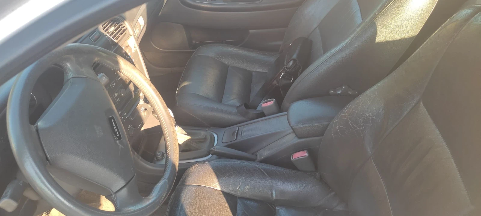 Volvo V40  - изображение 7